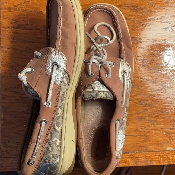 Cheetah Sperrys - Picture 1 of 3